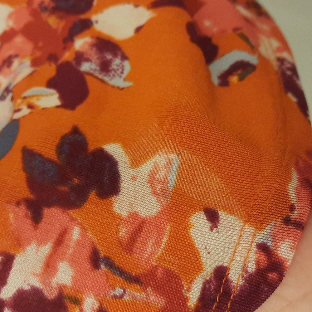 PRETTY floral blouse ! - Picture 3 of 6